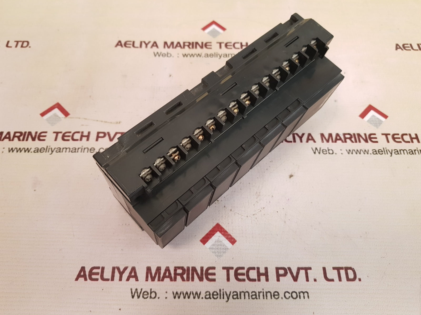 Omron 61f-g4n d floatless level switch