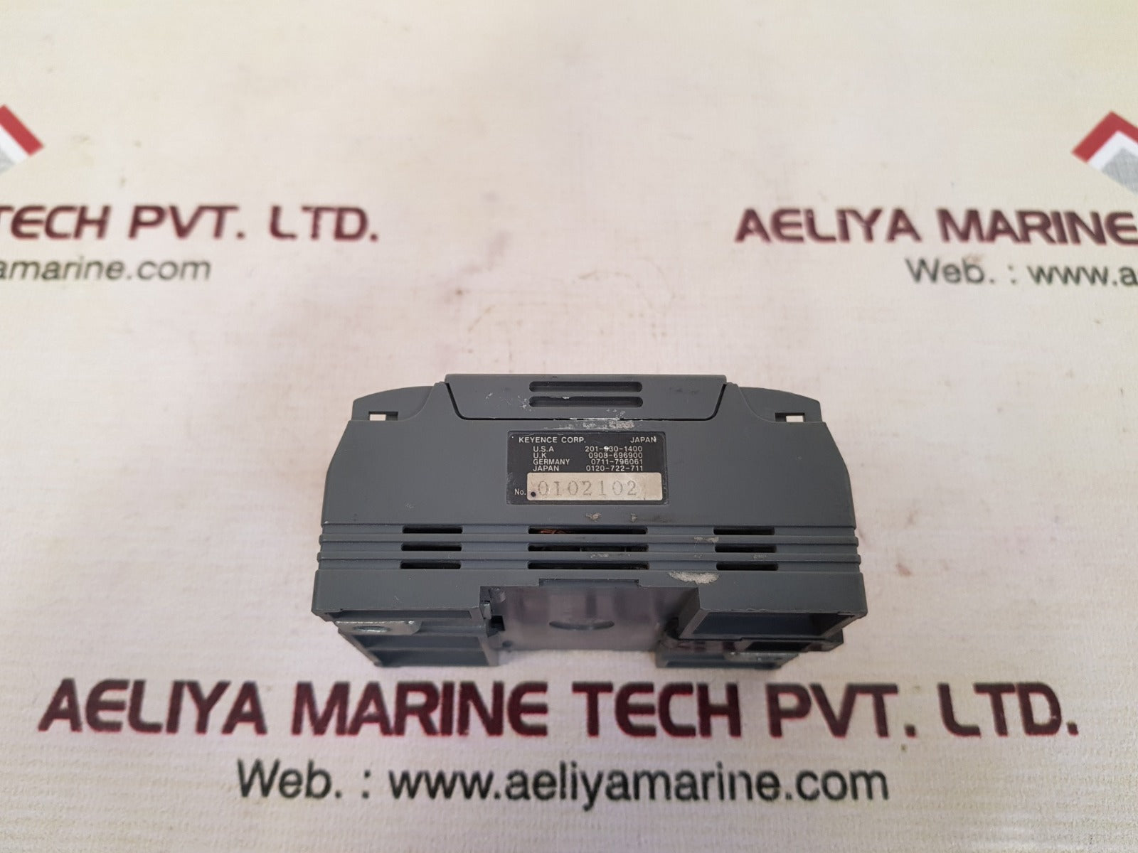 Keyence kv-16r programmable logic controller