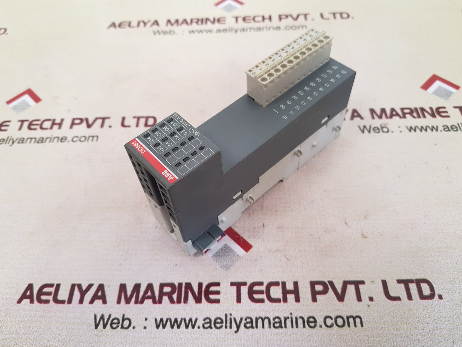 Abb do561 a0 digital output module 1tne968902r2201