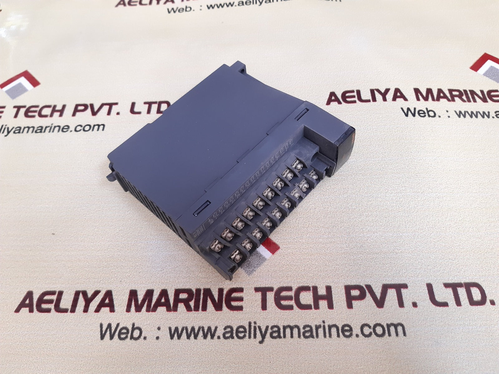 Mitsubishi melsec-q qy80 output unit