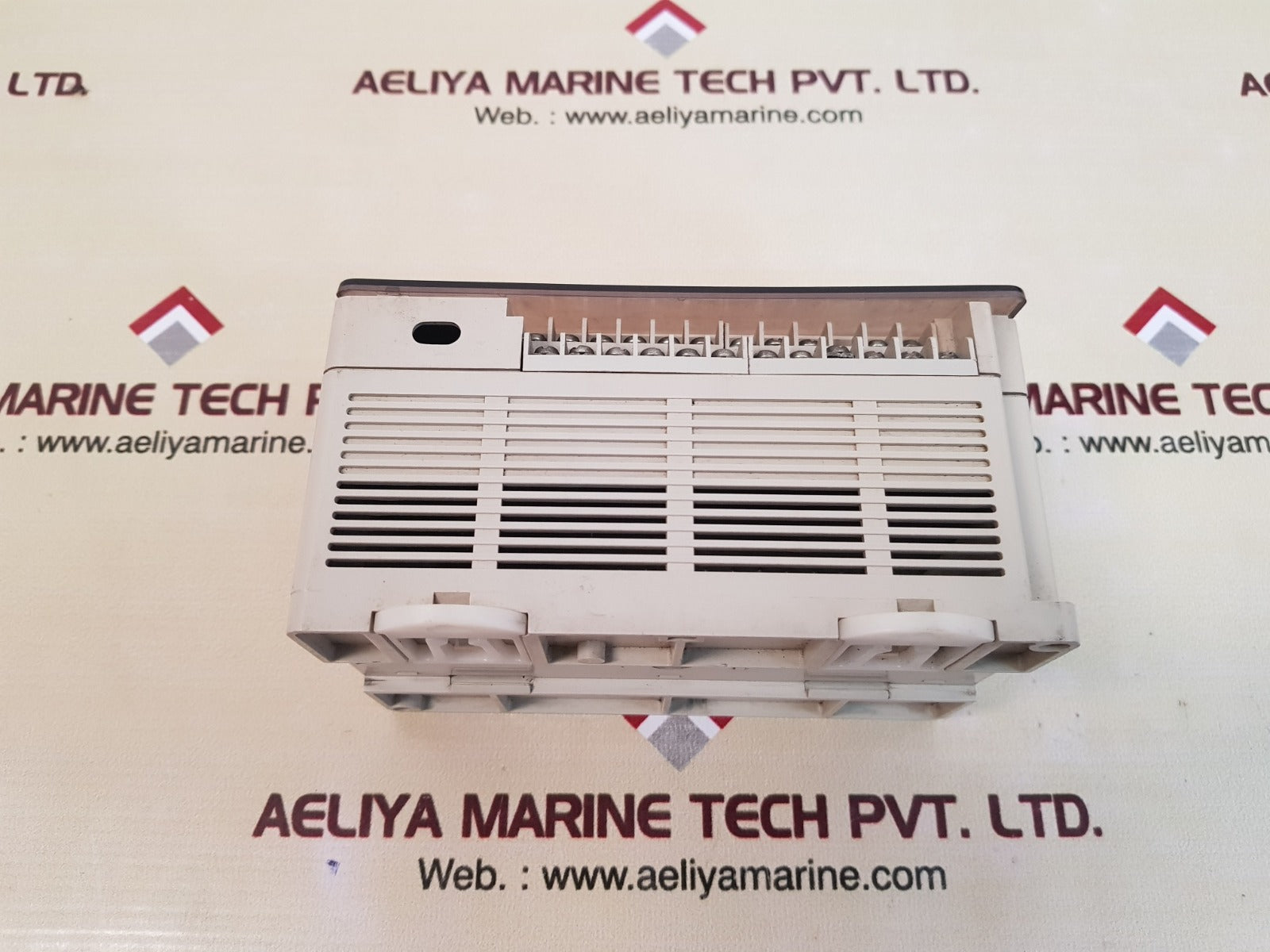 Delta dvp-32xp11r plc expansion module