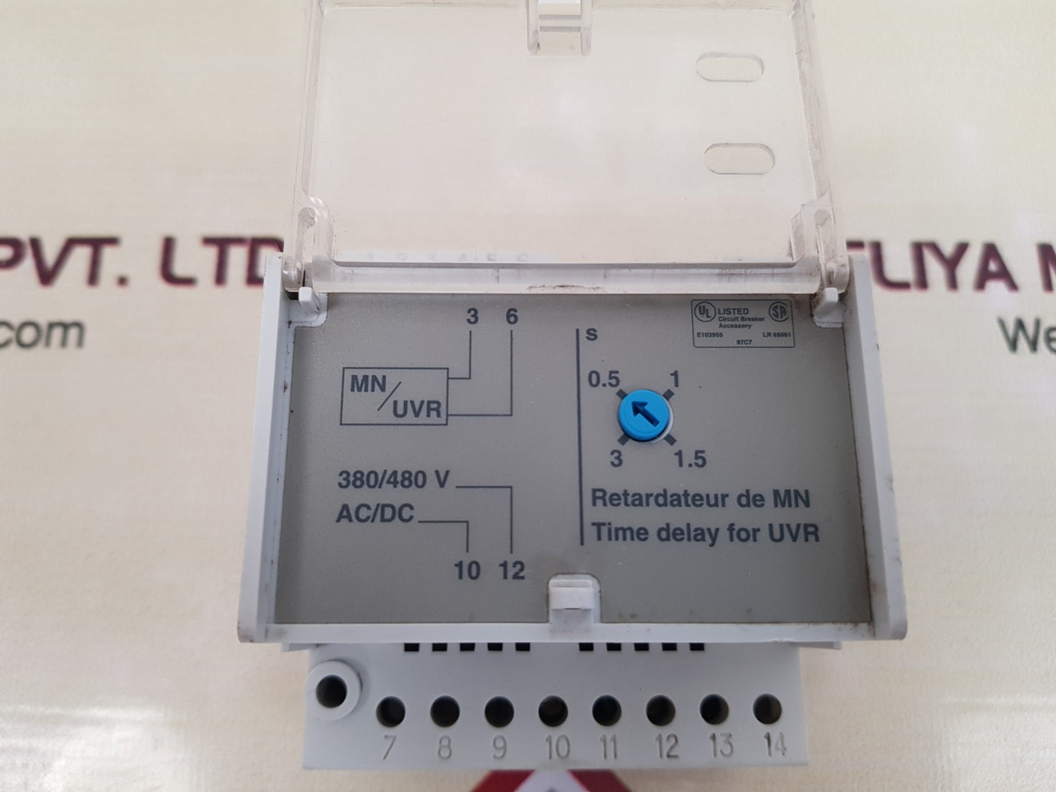 Retardateur De Mn /Time Delay For Uvr