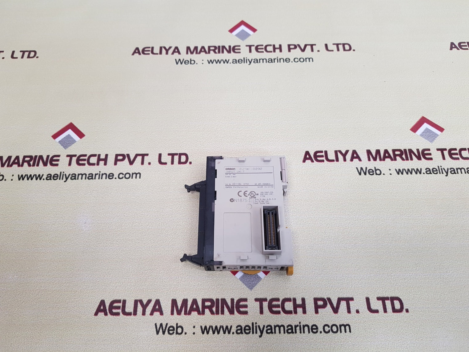 Omron cj1w-id232 input unit