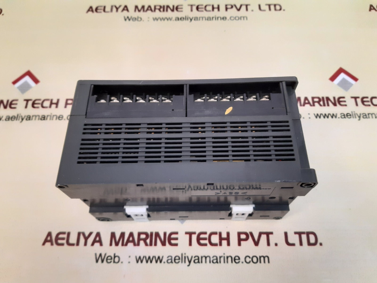 Ge fanuc ic200uex211-b micro expansion unit 5vdc/240vac