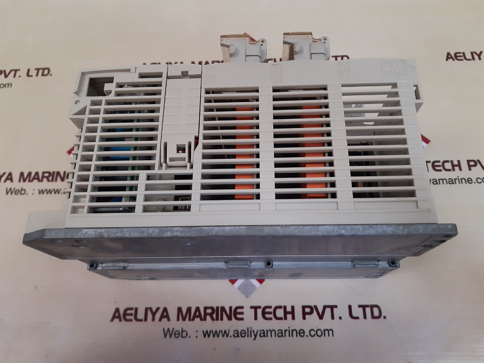 Telemecanique tsxdmz 28dr modicon tsx micro unit
