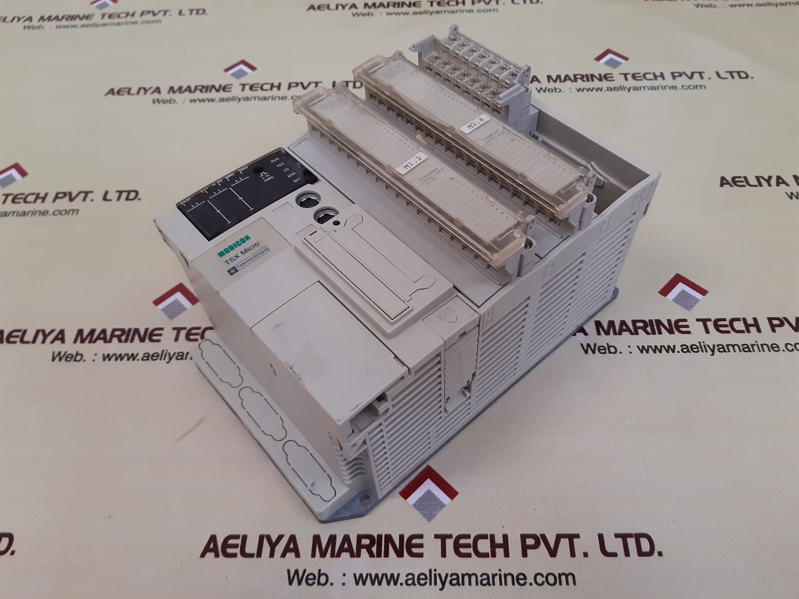 Telemecanique tsxdmz 28dr modicon tsx micro unit