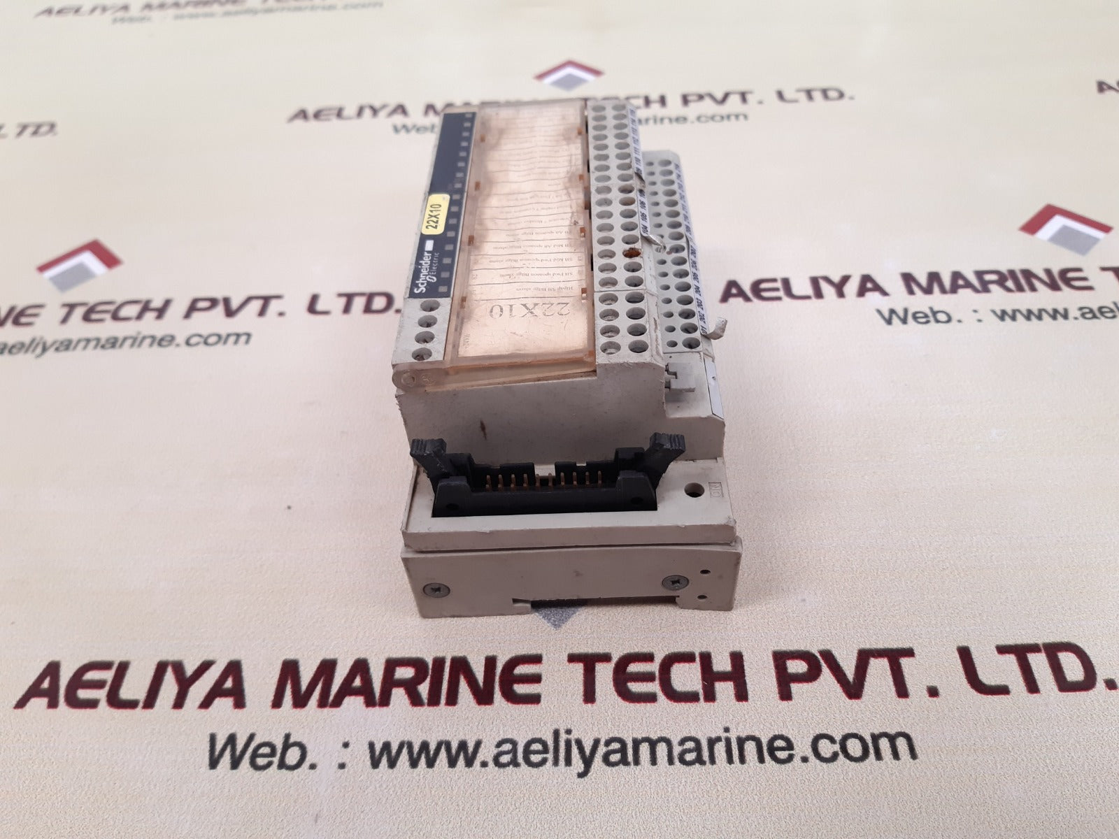 Schneider electric abe7-h16r21 i/o module