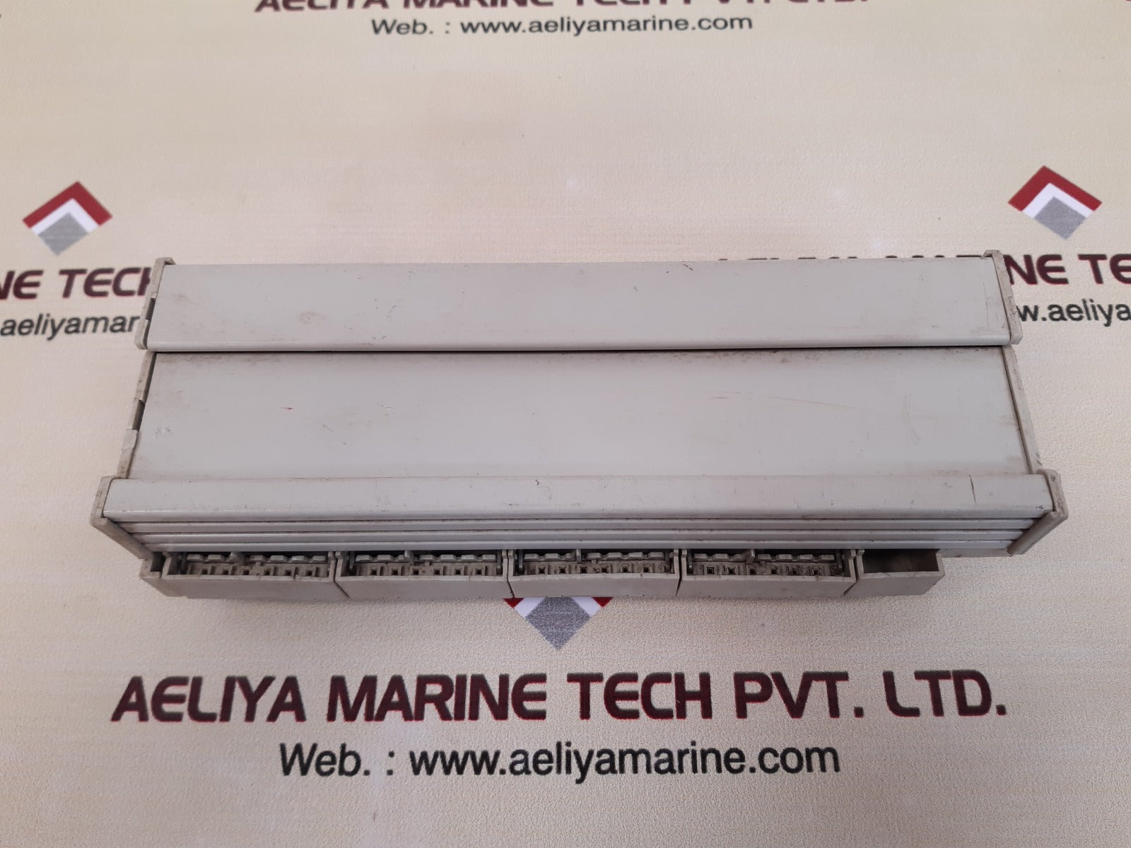 Telemecanique abe7 r16s210 i/o module