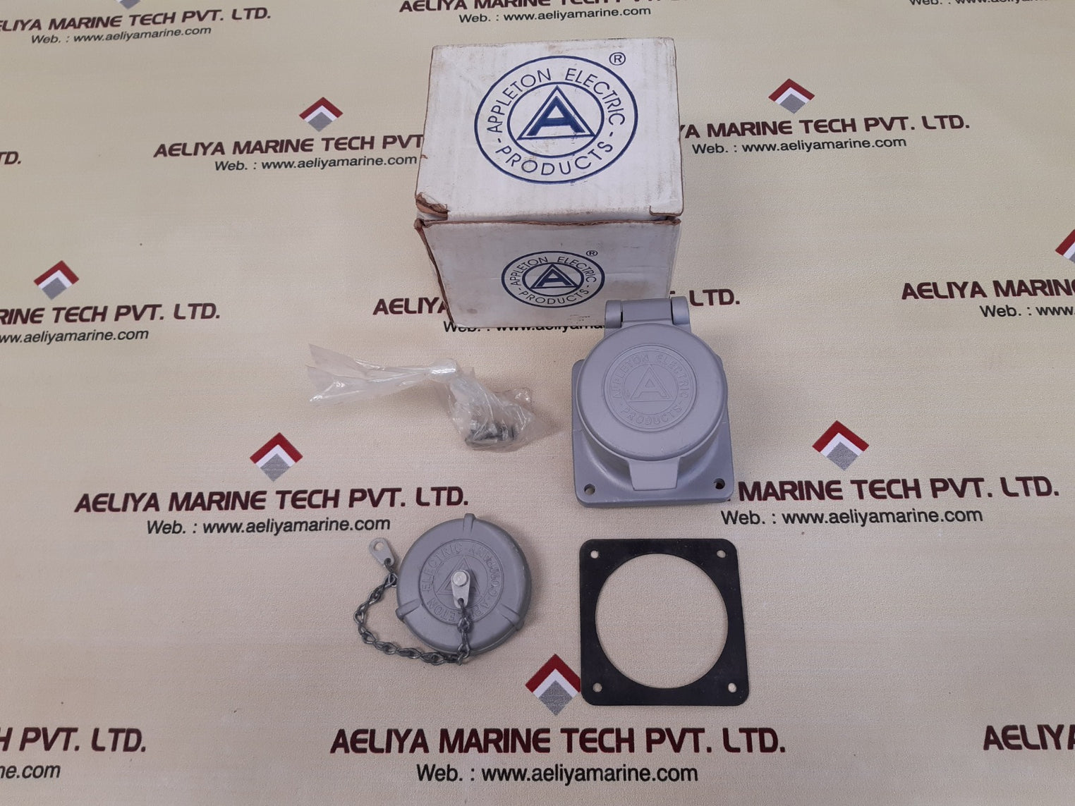 Appleton adr3034 powertite receptacle