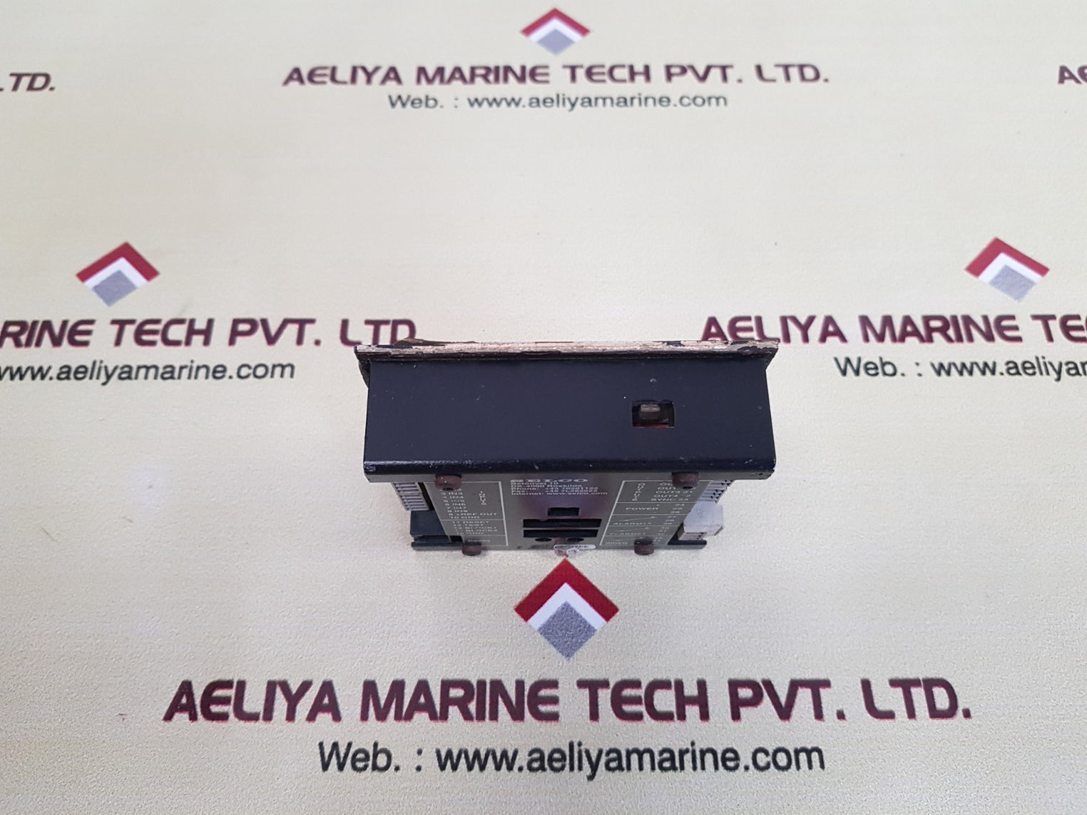 Selco analog alarm annunciator