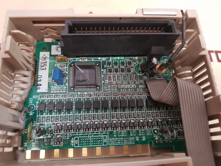 Omron cqm1-od212 output unit dc5v 50ma