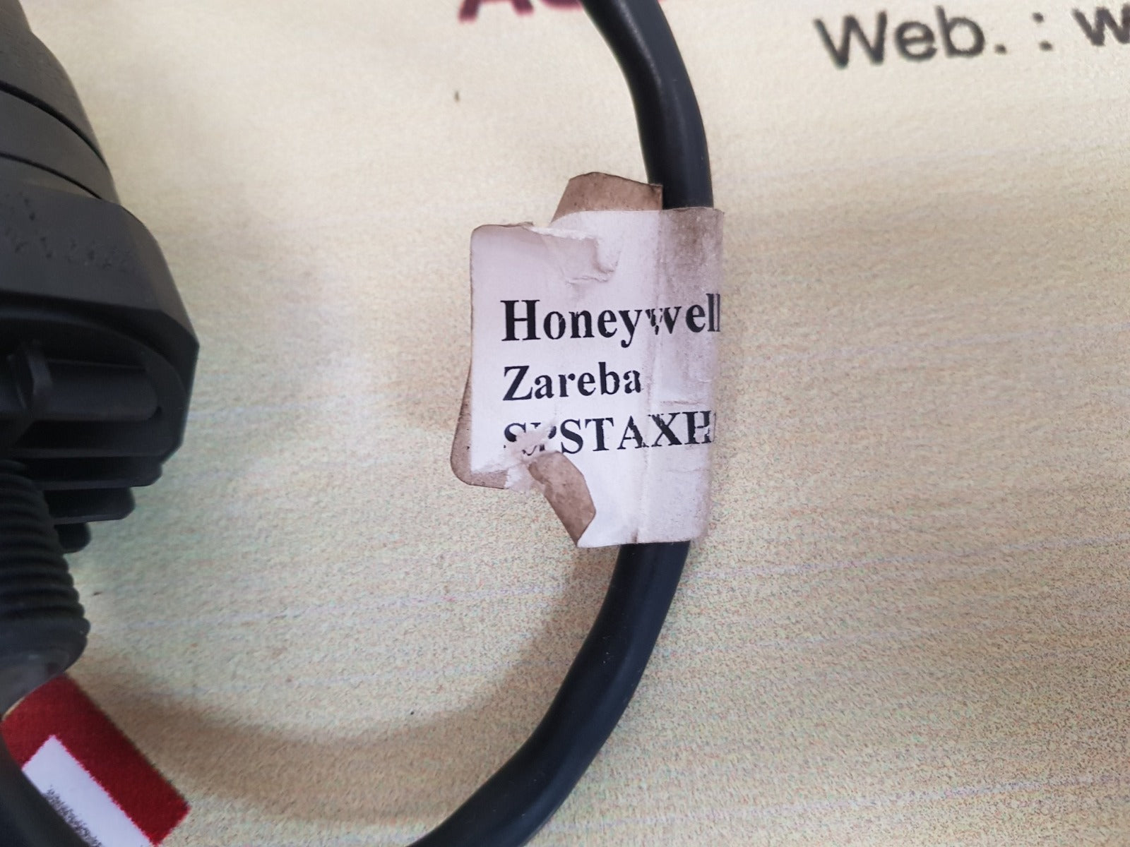 Honeywell 2106b1401 toxic sensor ppm: 1504