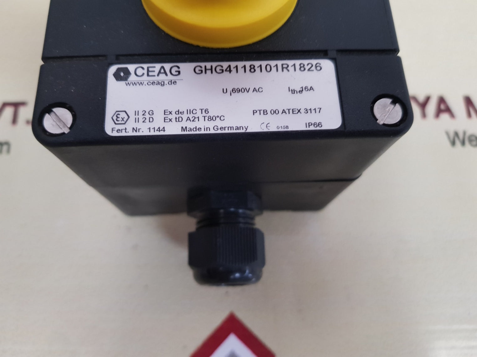 Ceag ghg4118101r1826 push button