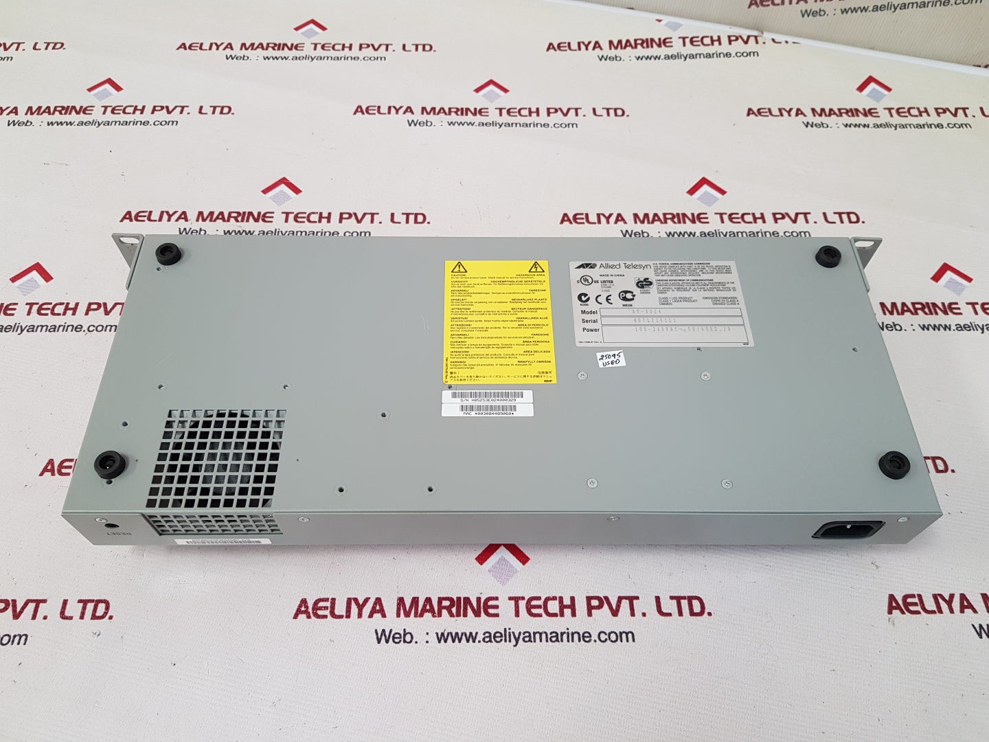 Allied telesyn at-8024 10base-t/100base-tx fast Ethernet switch