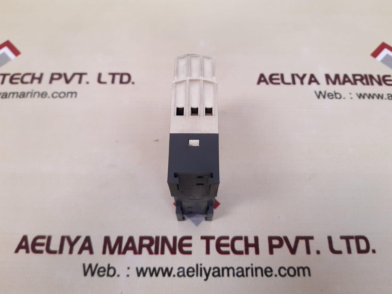 Telemecanique/schneider re7rb11mw time delay relay
