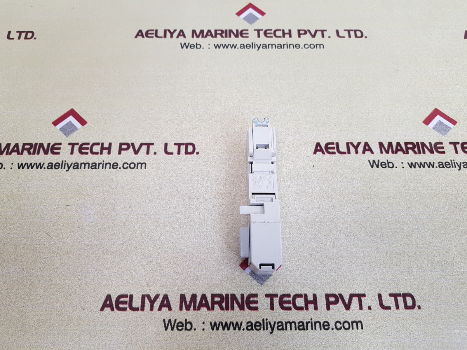 Abb tb805 3bse008534r1 cable adapter bus outlet