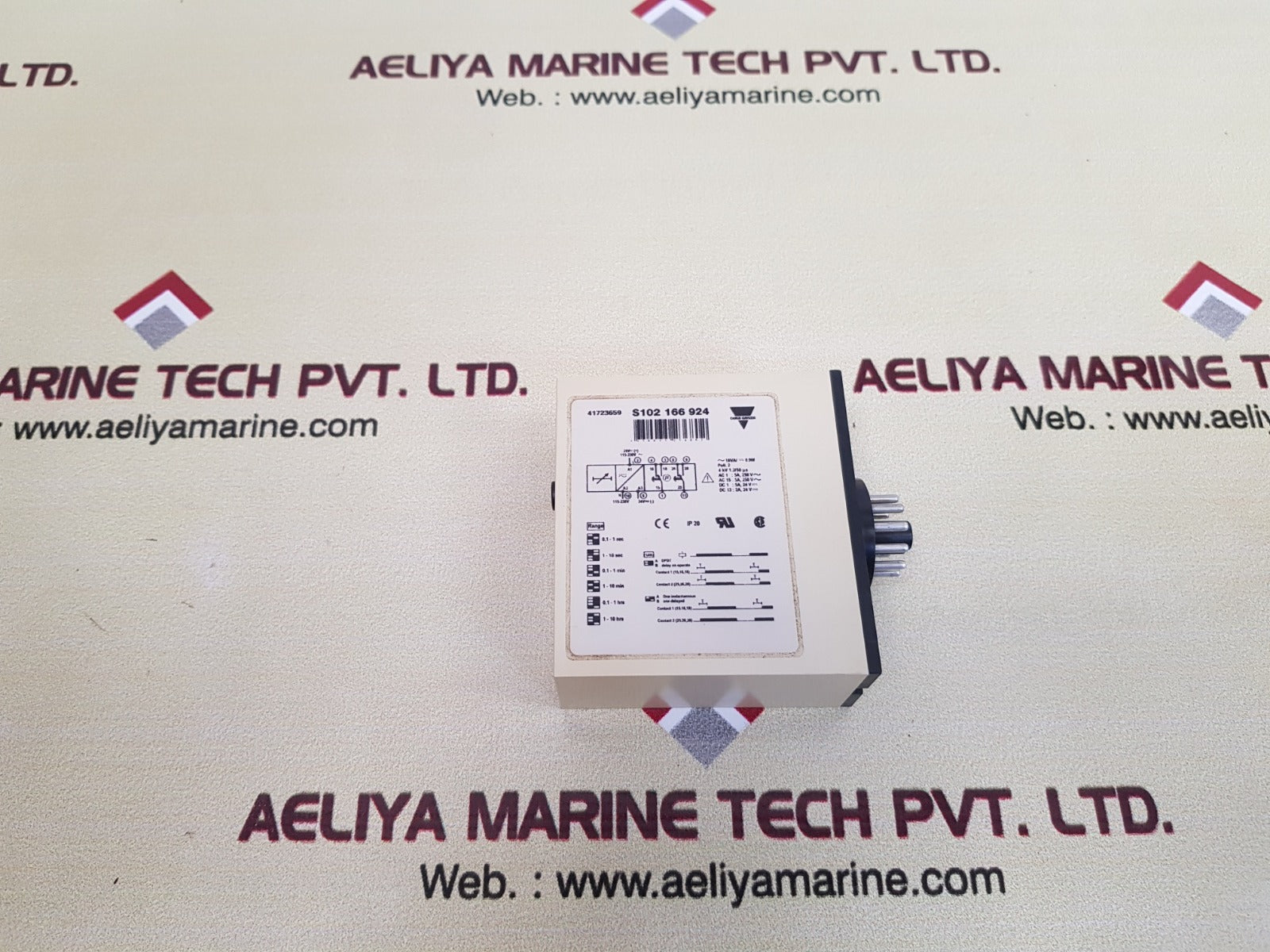 Carlo gavazzi s102 166 924 timer 24 v