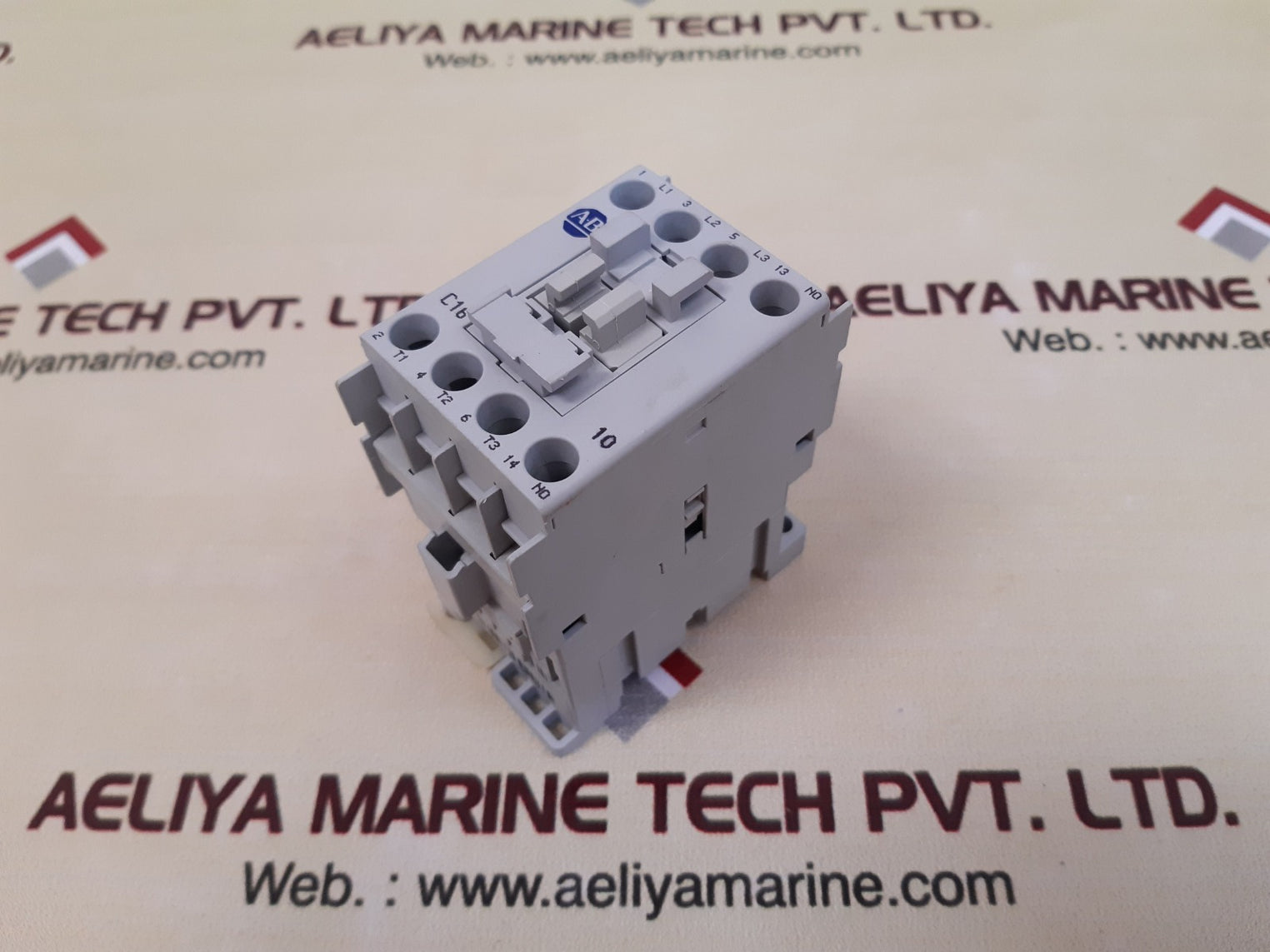 Allen-bradley 100-c16*10 Ser.B Contactor