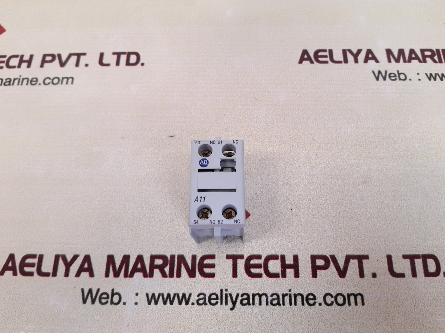 Allen-bradley 100-f ser.a auxiliary contact