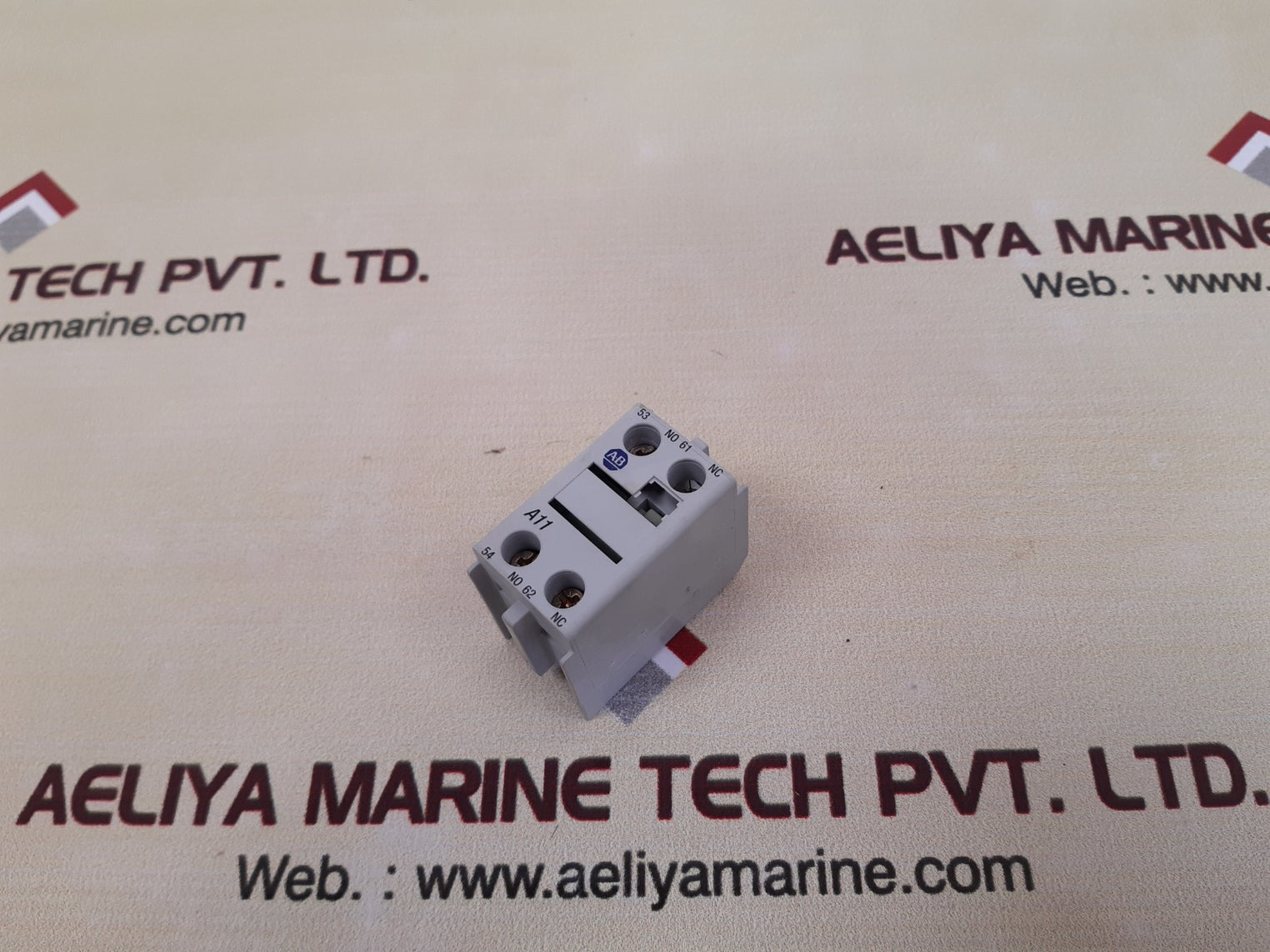 Allen-bradley 100-f ser.a auxiliary contact