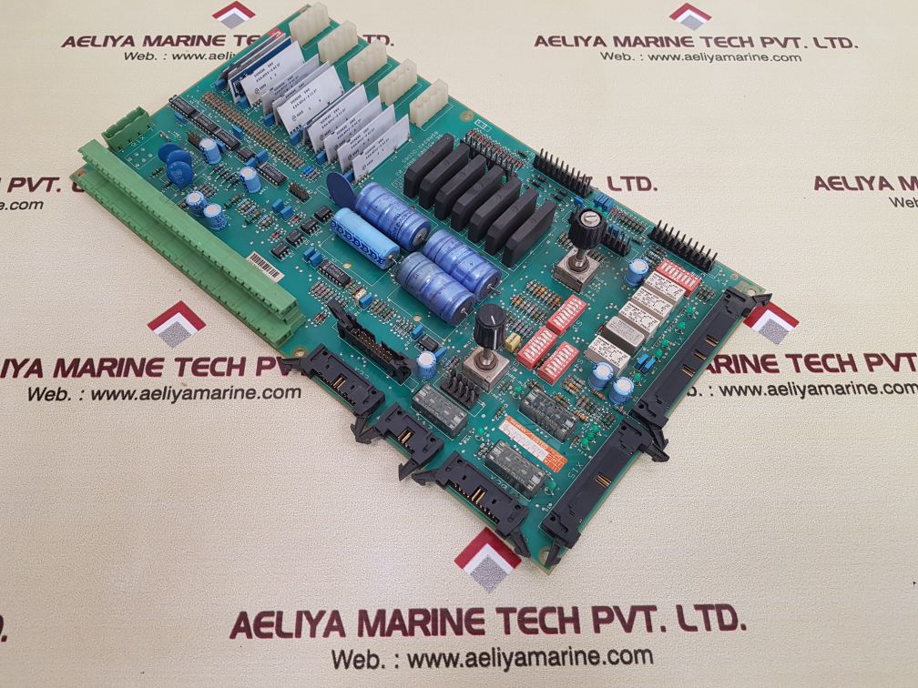 Siemens 6sa8242-ocd65  control module 