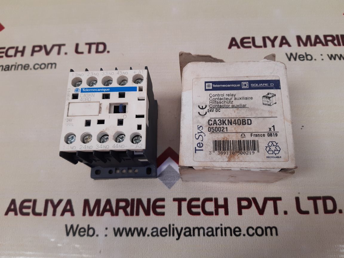Telemecanique/Schneider ca3kn 40bd auxiliary contactor