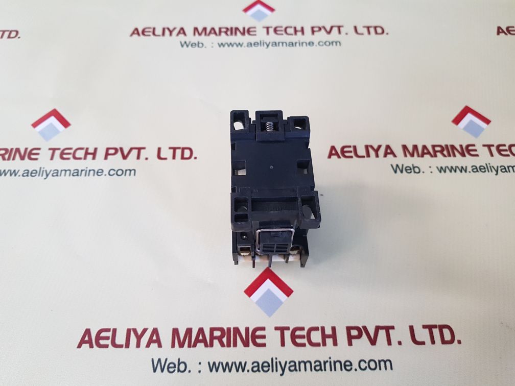 Hyundai hmx 31 control relay Used 