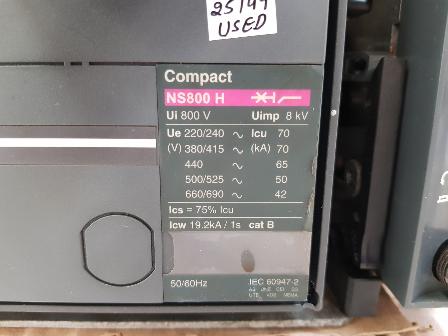 Schneider electric compact ns800 h micrologic 2.0 trip unit 
