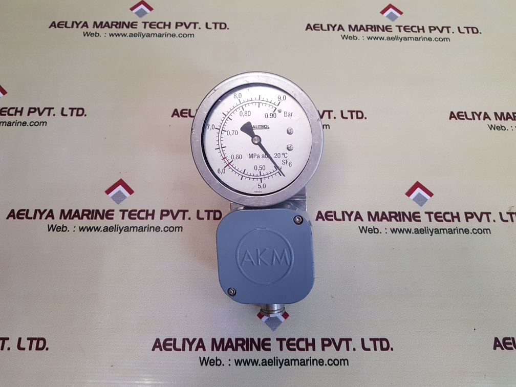 Qualitrol 968128-63 gas density monitor with akm 38960-3-3 used

