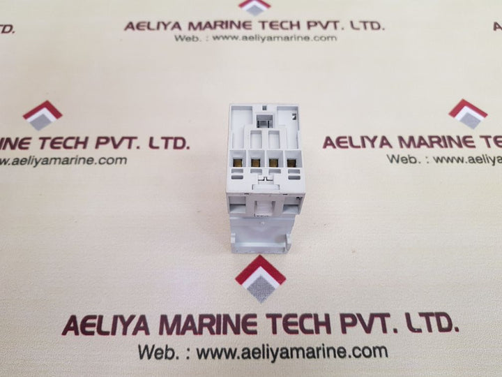 Siemens 5tt5 0300 circuit breaker 
