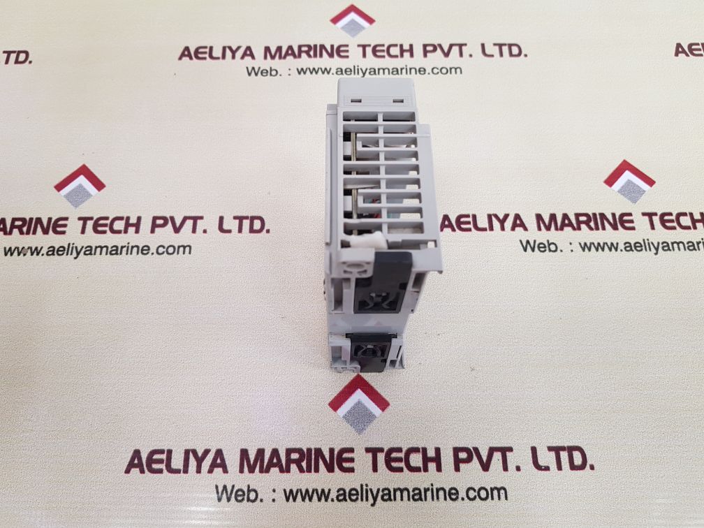 Allen-bradley 1769-of2 ser.b compact i/o analog output module
