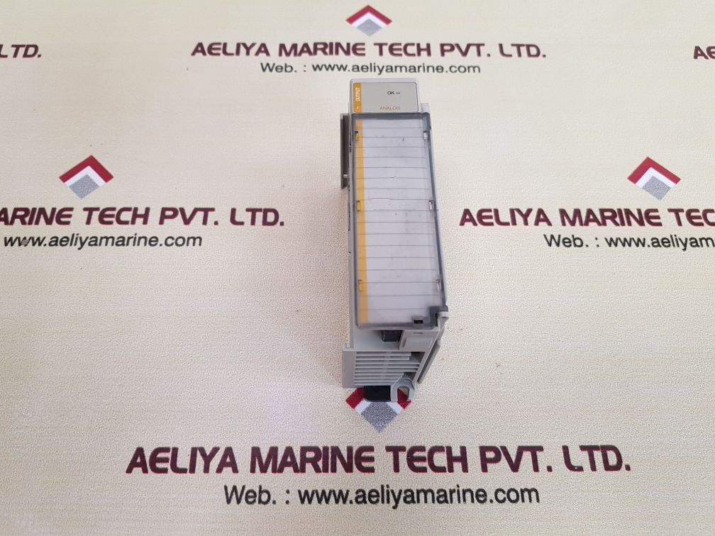 Allen- bradley 1769-of2 ser.b rev.2 compact i/o analog output module 