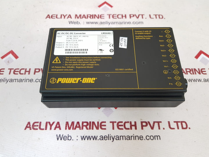 Power-one lm3040-7 ac-dc/dc-dc converter