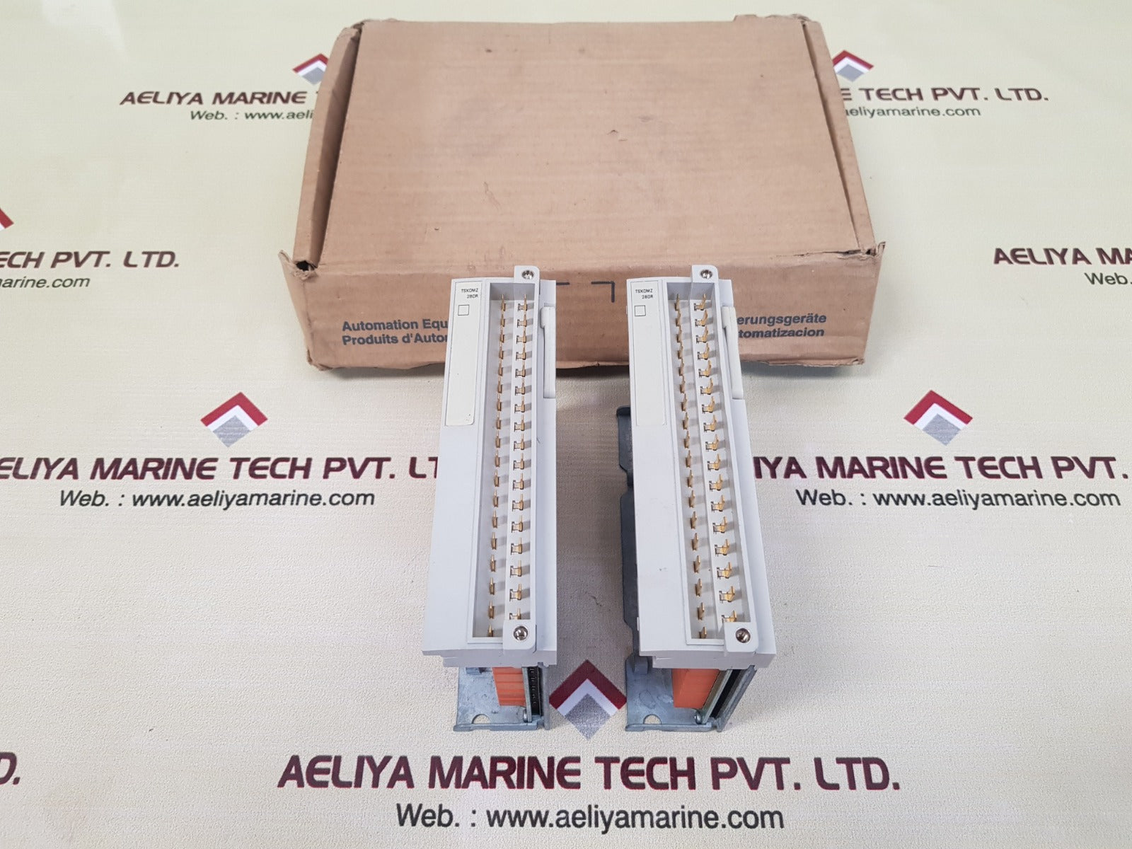 Schneider electric tsxdmz28dr plc module 