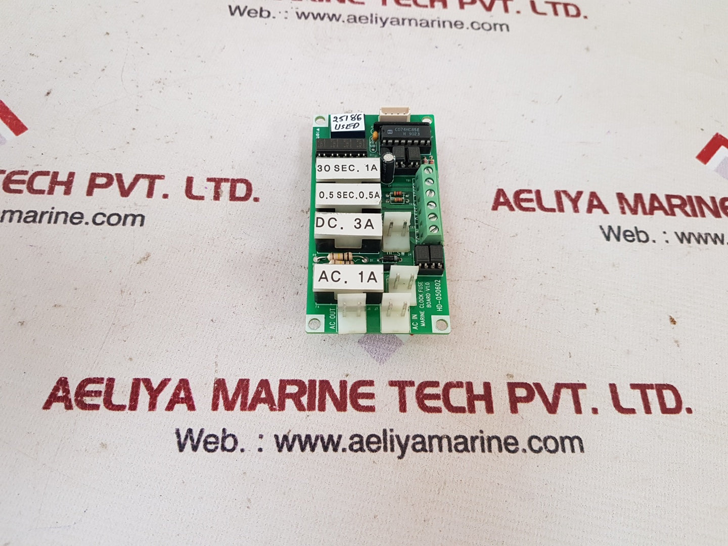 Hd-050602 marine clock fuse board v1.0
