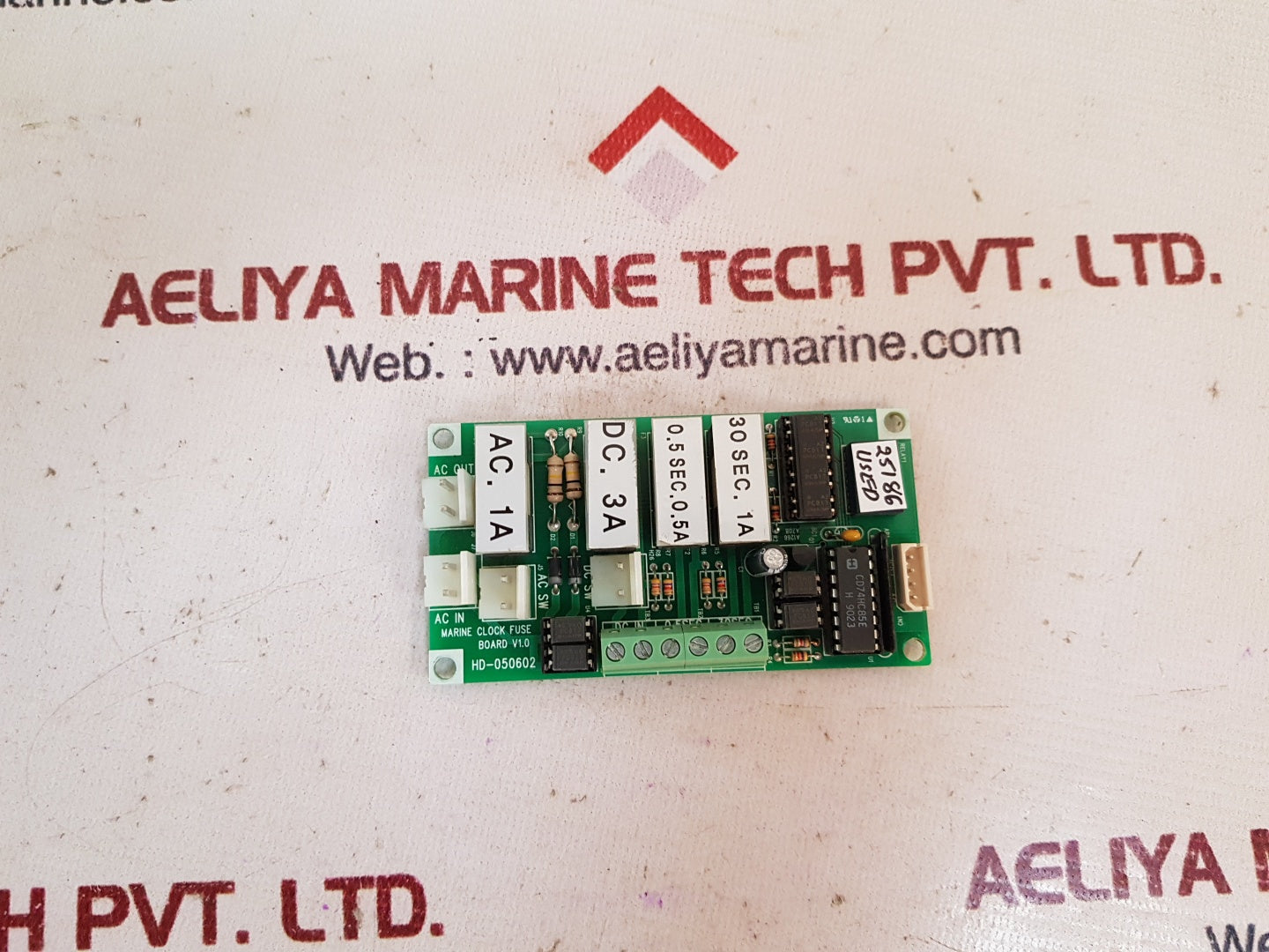 Hd-050602 marine clock fuse board v1.0