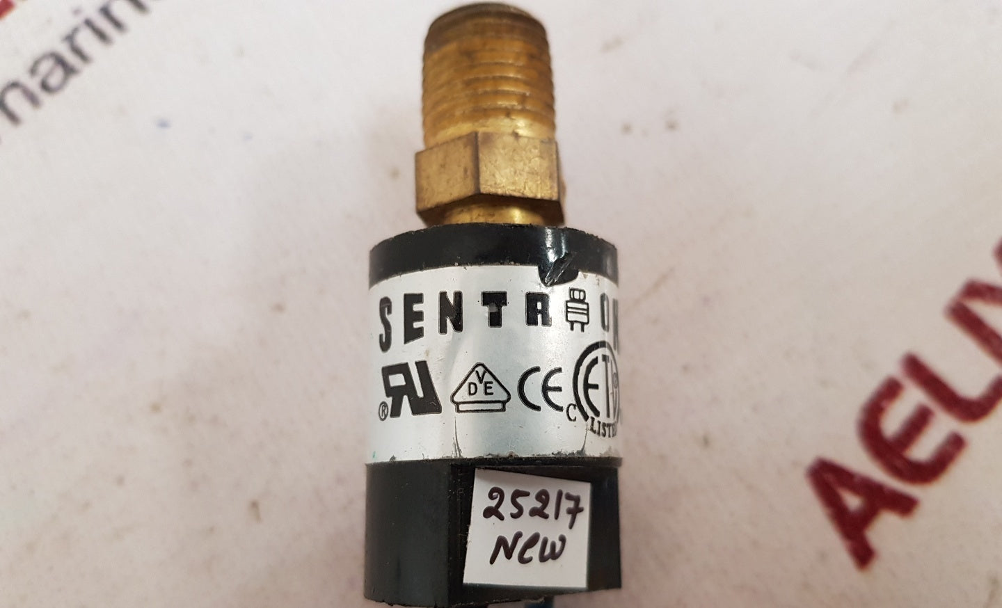 Set of 2x Sentrion 8228c pressure switch sensor