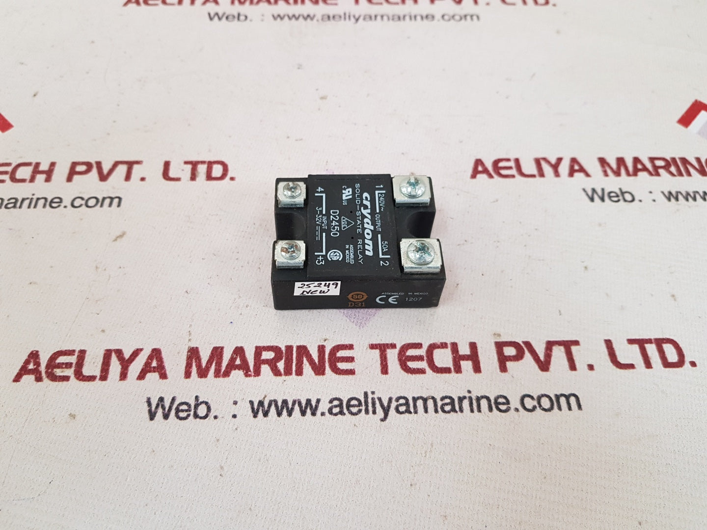 Crydom d2450 solid-state relay