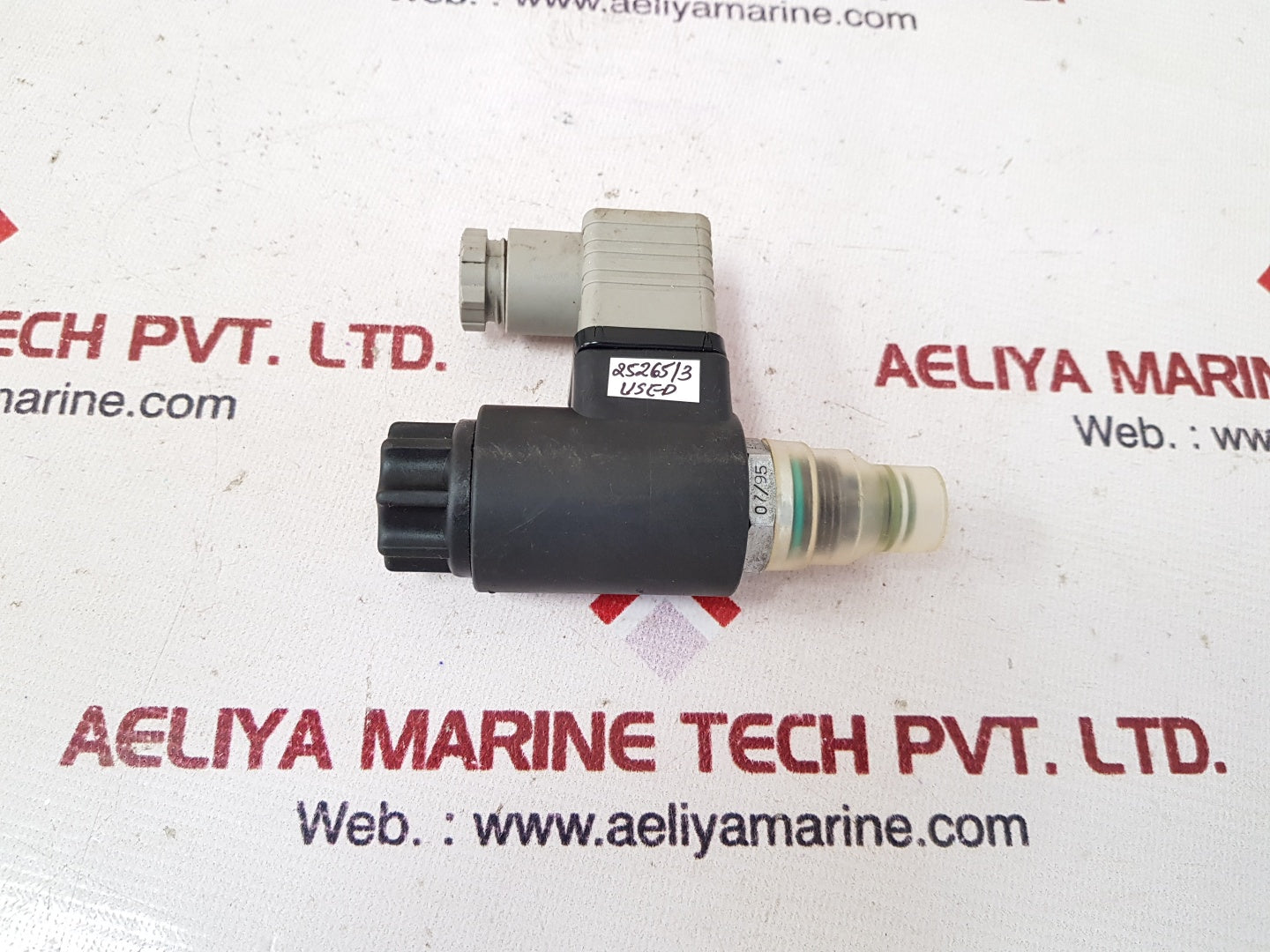 Flutec 2sv1e1y.2 hydraulic valve