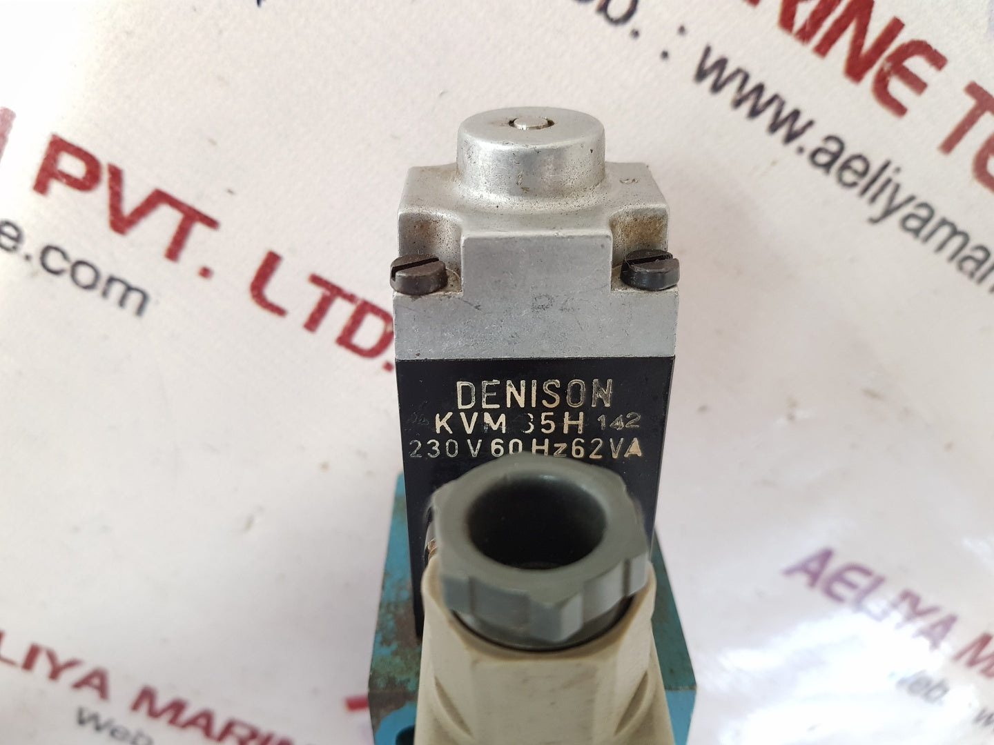 Abex denison 3d01-35-208-03-02-00a1-02327 directional control valve