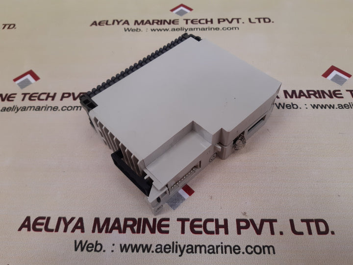 Schneider as-bdau-208 analog output module 