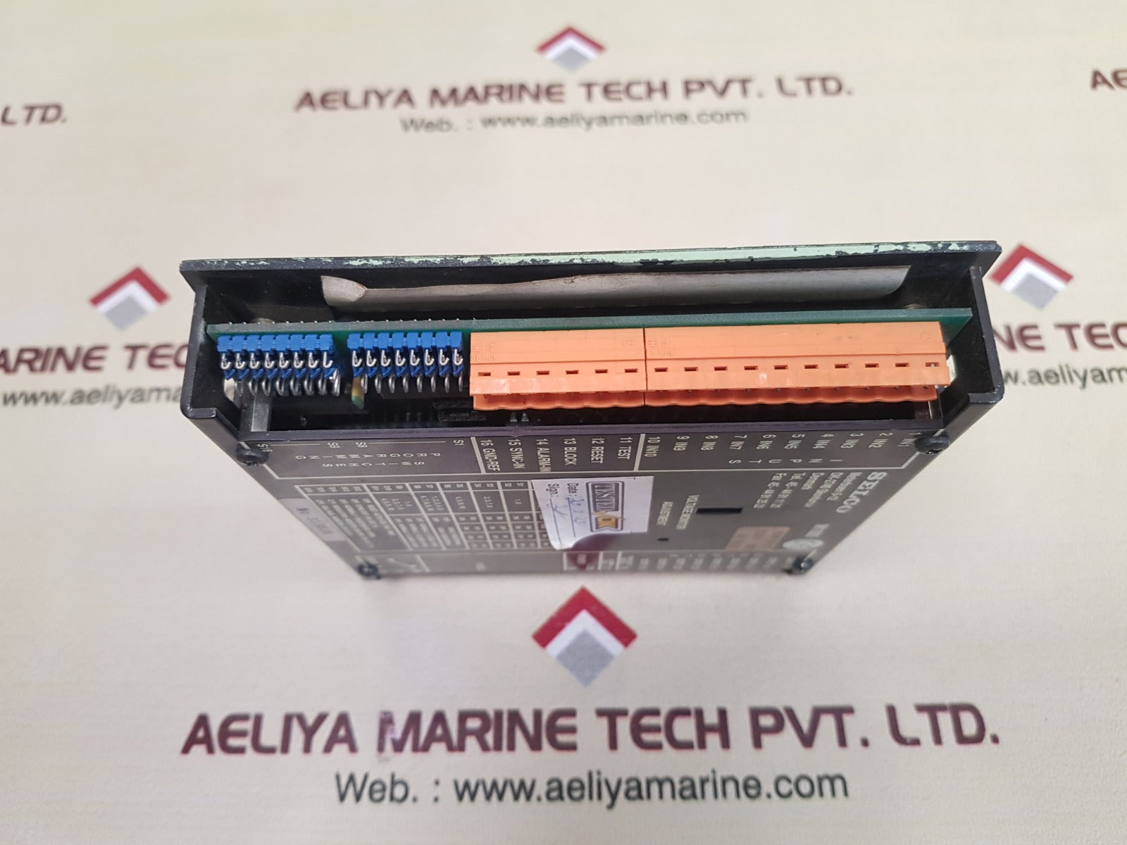 Selco m1000-29-10 alarm annunciator 24v 
