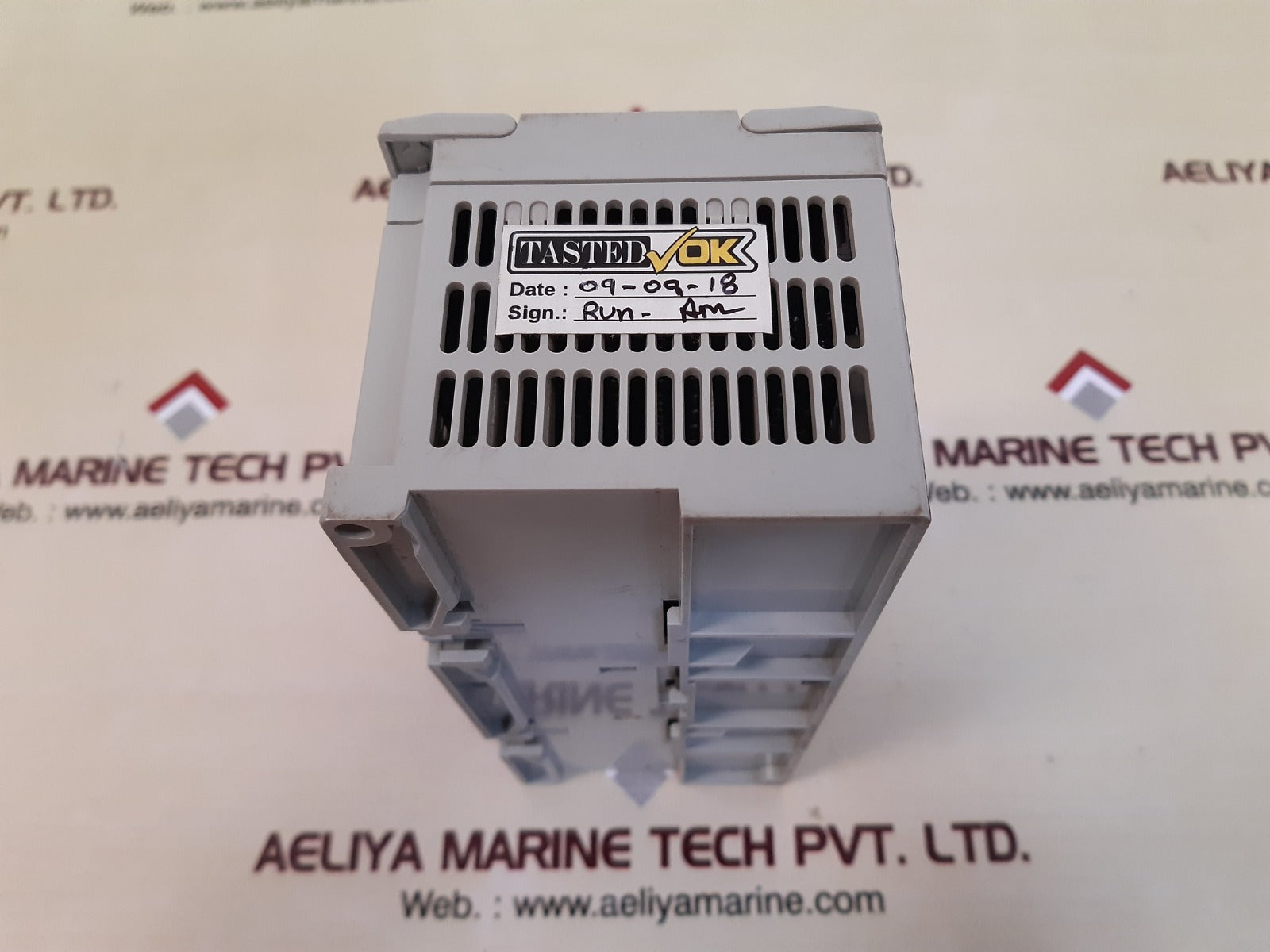 Allen-bradley 1761-l32bwa ser.e micrologix 1000 controller 