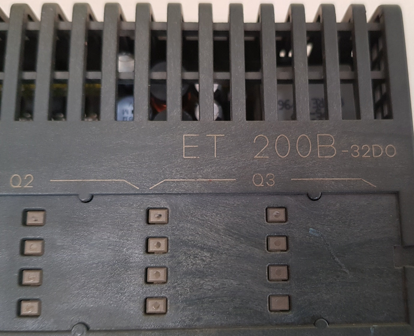 Siemens et 200b-32do digital output module 132-0bl01-0xb0