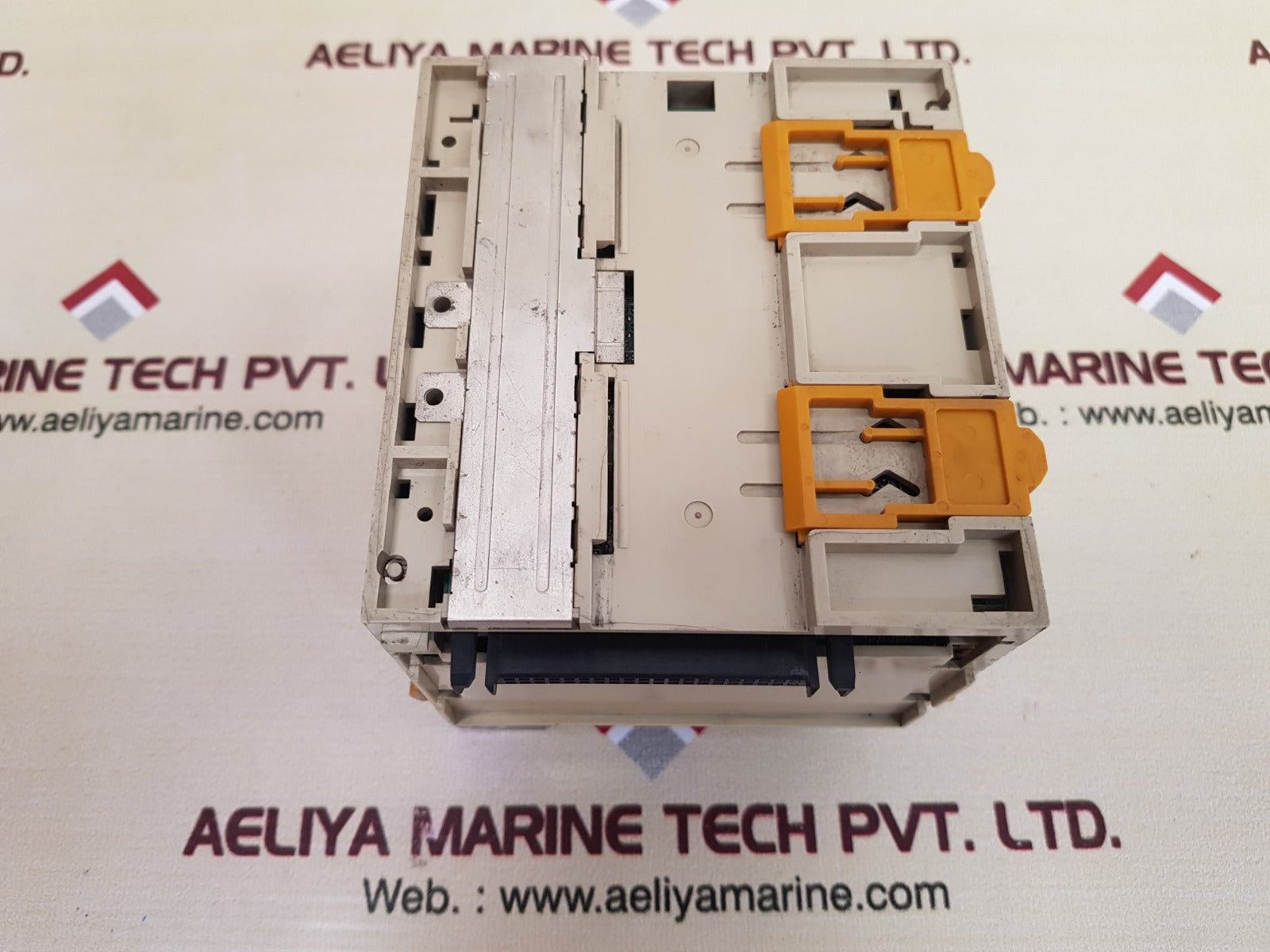 Omron cqm1-cpu11 programmable controller