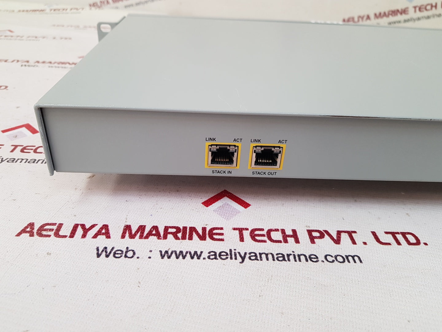 Allied telesis at-8000s/24 stackable fast ethernet switch