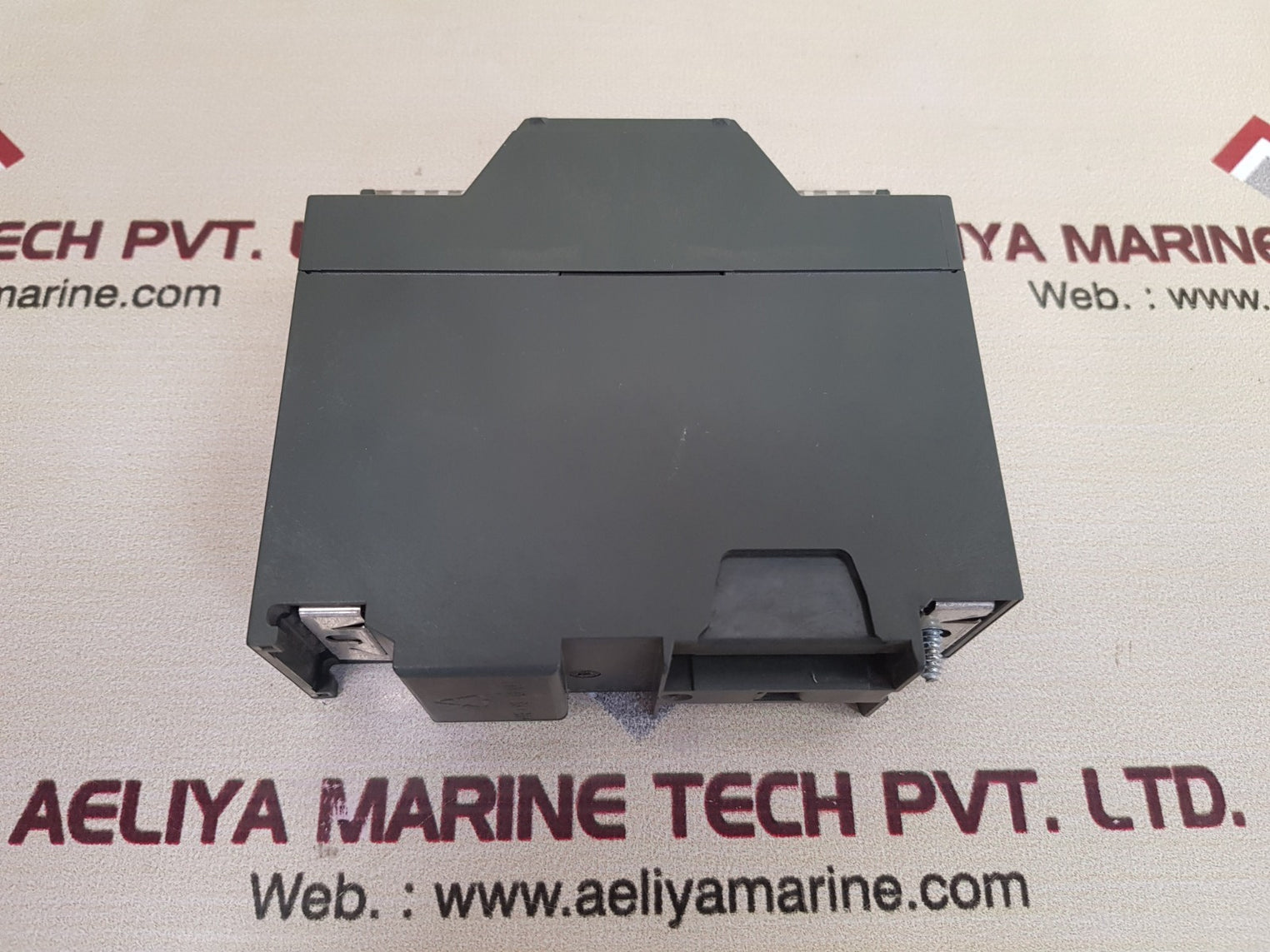 Siemens 6es7 322-1bh01-0aa0 digital output module USed