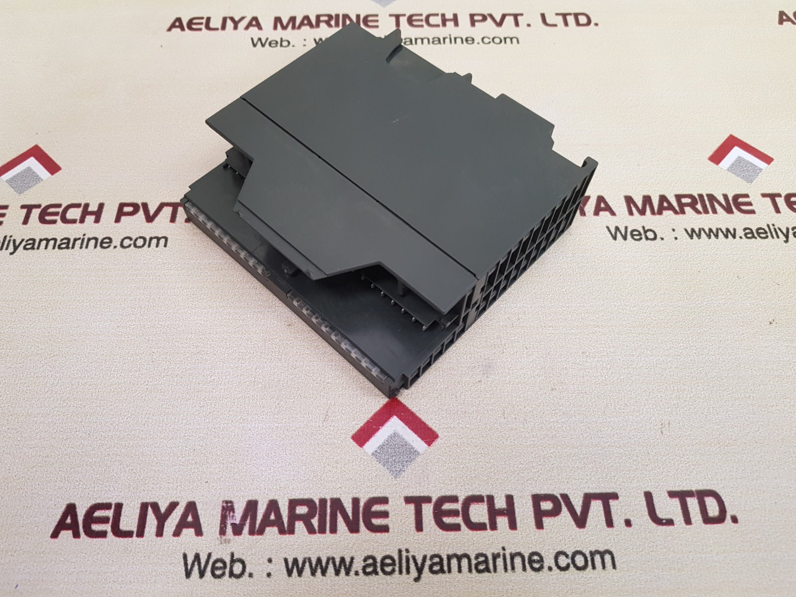 Siemens 6es7 322-1bh01-0aa0 digital output module USed