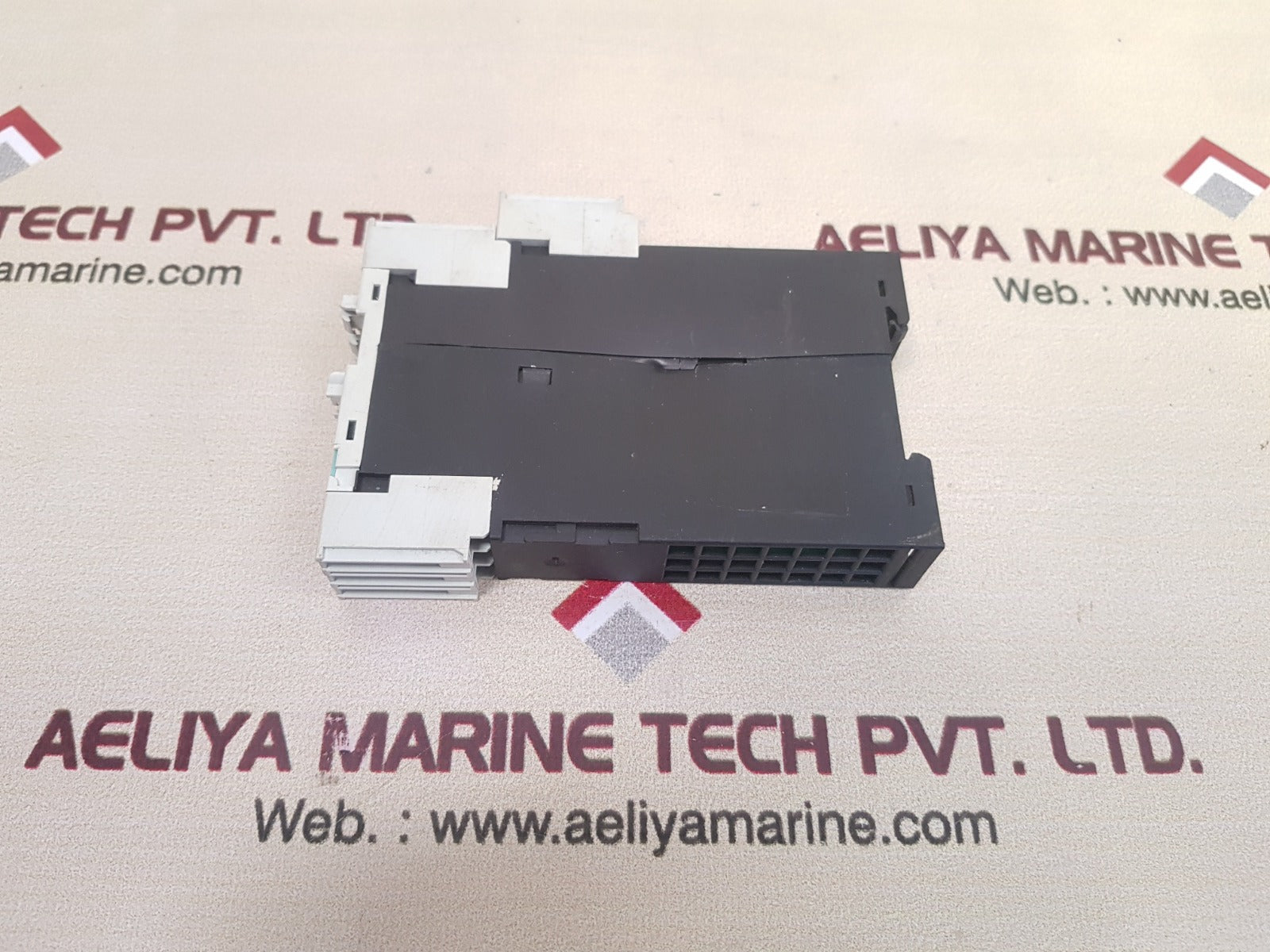 Siemens 3uf7310-1au00-0 digital module 110-240v