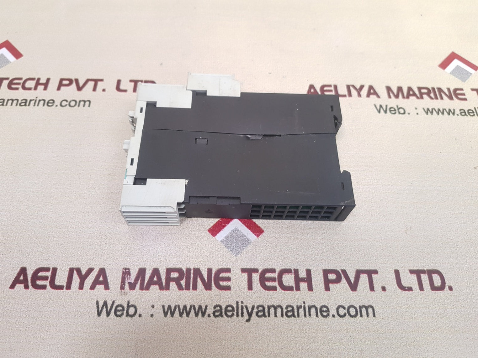 Siemens 3uf7310-1au00-0 digital module 110-240v